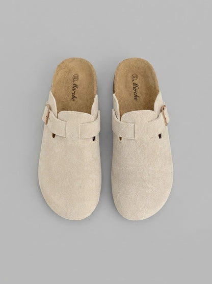 TRENDY CLOGS